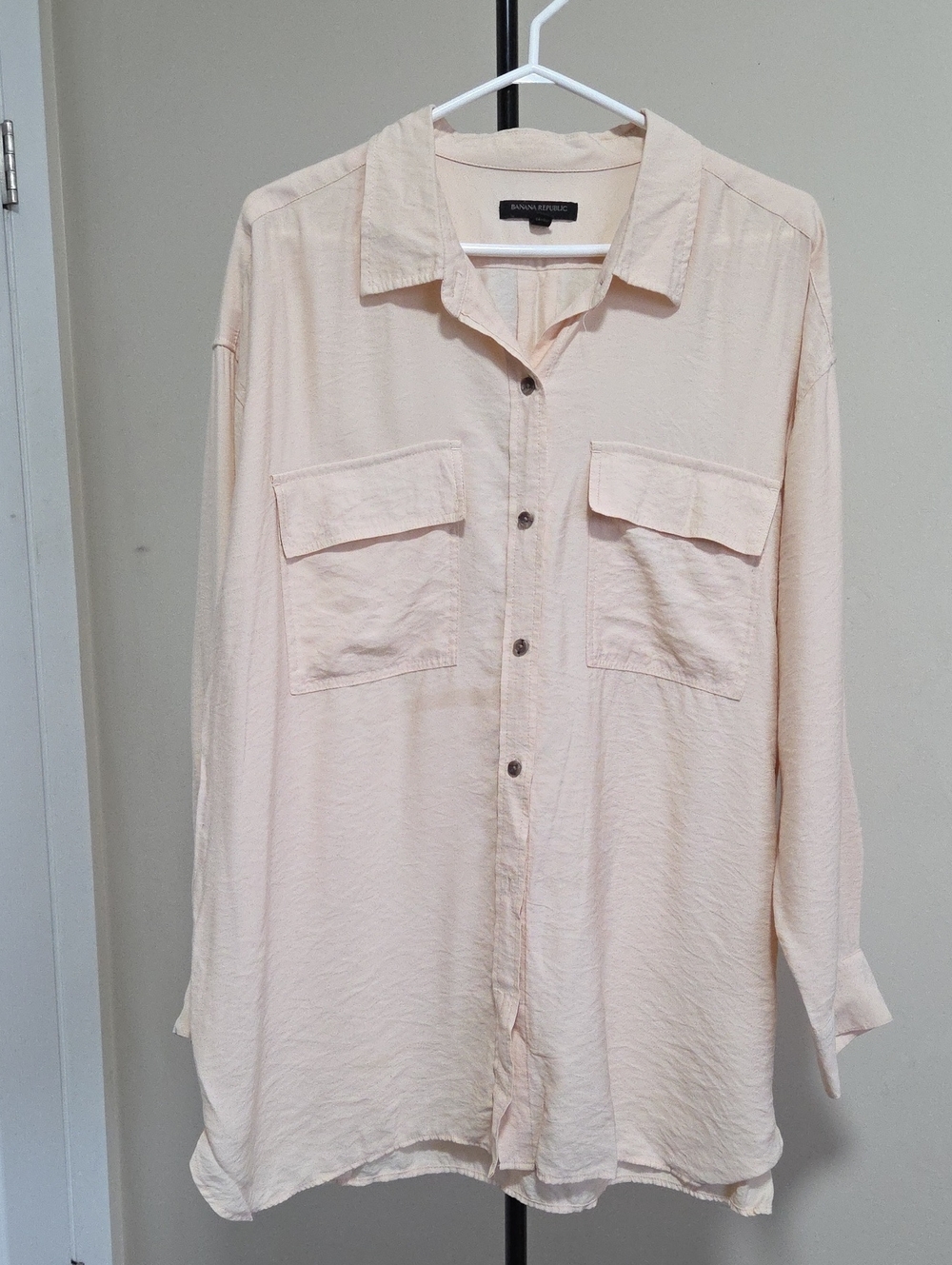 Banana Republic Light Blush Long-Sleeve Button-Down Shirt